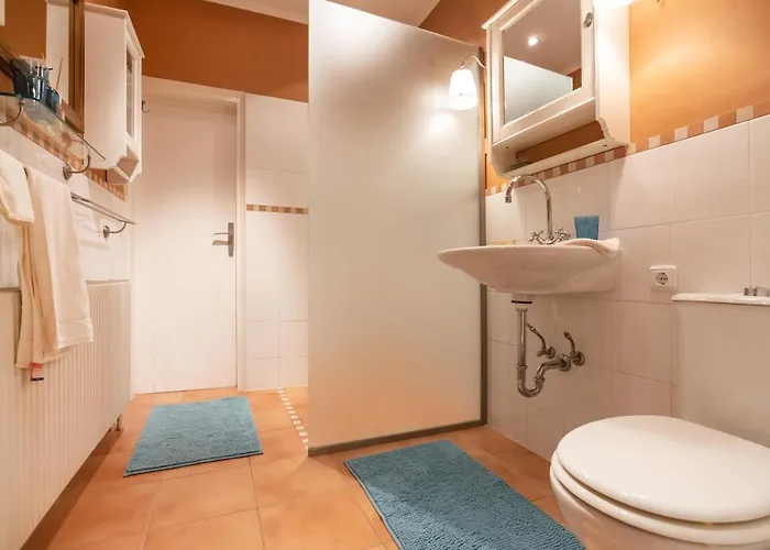 Apartment Renoviertes Mit Garten In Ruhelage *