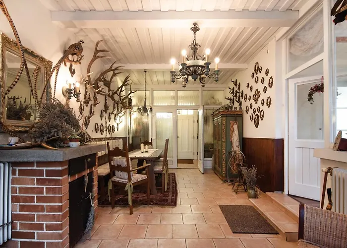 Apartment Renoviertes Mit Garten In Ruhelage