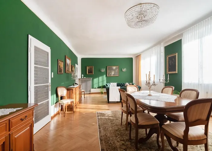 Apartment Renoviertes Mit Garten In Ruhelage