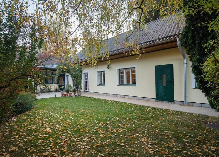 Renoviertes Mit Garten In Ruhelage Apartment Vienna