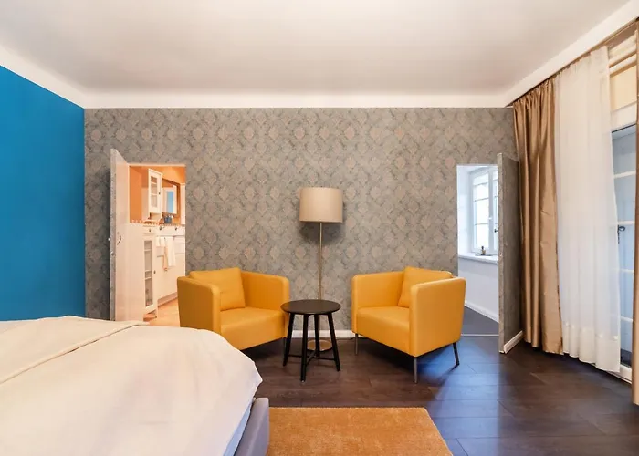 Apartment Renoviertes Mit Garten In Ruhelage